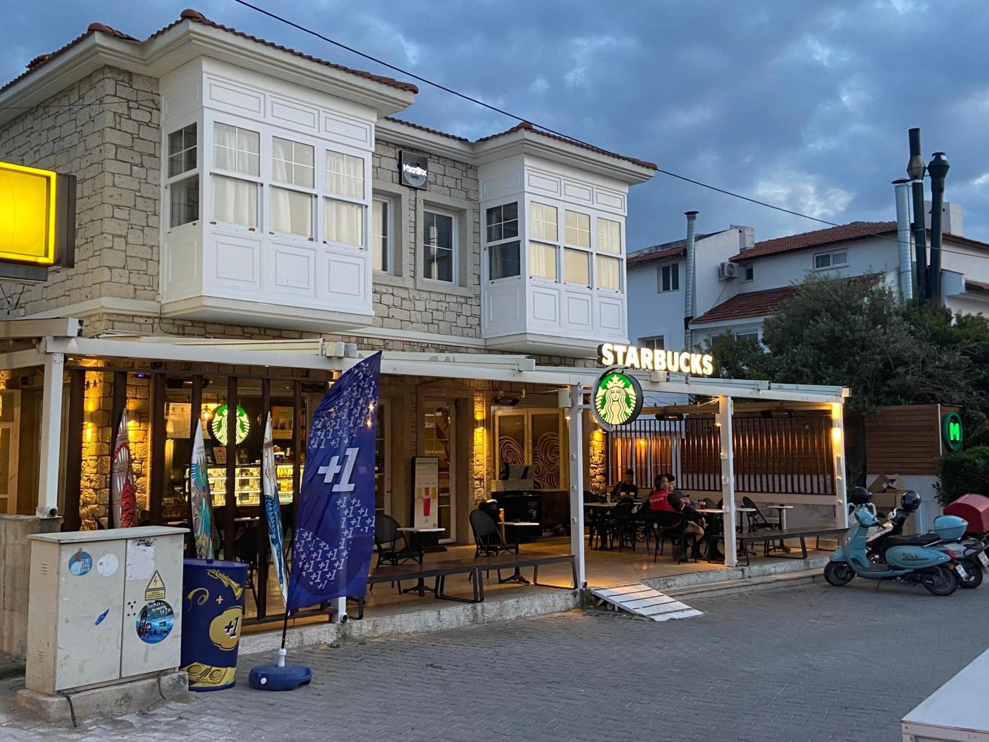 Alacati Moonbox Hotel エクステリア 写真